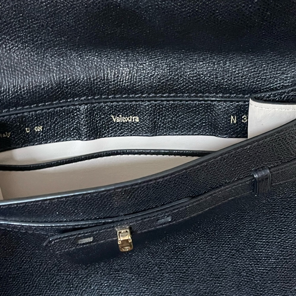 Valextra Brera B-Tracollina Crossbody bag - Picture 9 of 15